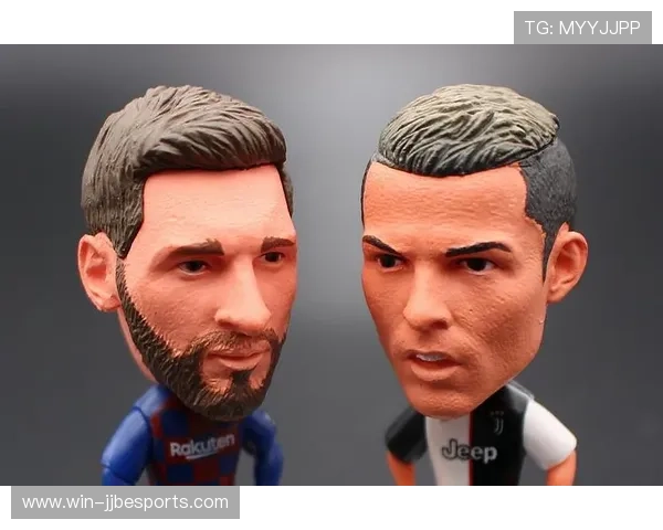 足球女球星人偶头像设计展现运动与时尚的完美融合 足球女球星人偶头像设计展现运动与时尚的完美融合