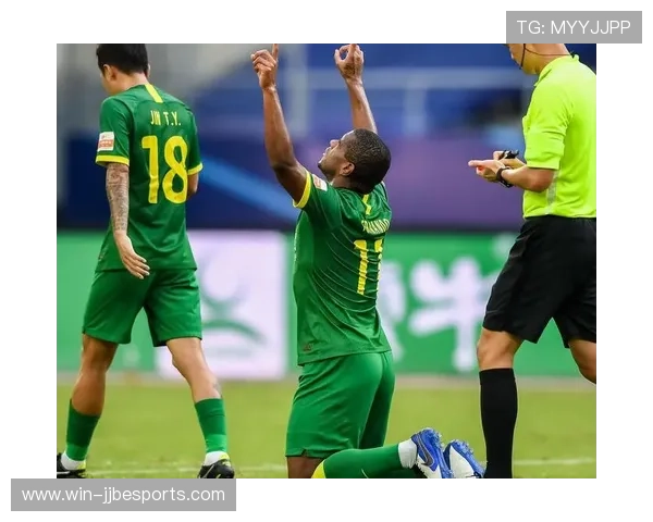 足球球星大真金一盒多少钱市场价格揭秘及收藏价值分析