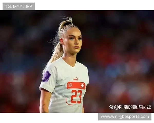 足球球星拥有三位女友的内幕揭露及其感情生活现状揭秘 足球球星拥有三位女友的内幕揭露及其感情生活现状揭秘